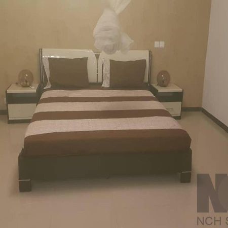 Saly - Villa Kage 6 Chambres -Clim-Wifi-Eau Chaude-Billard-Babyfoot-Ping Pong-Canal - Electricite Non Comprise Exterior foto